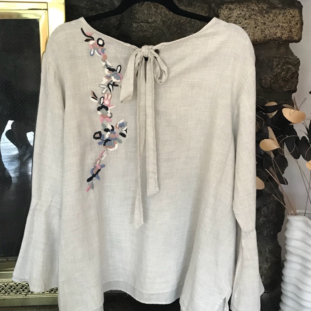 NWT Chelsea & Theodore woman’s shirt🍁🍂 - Picture 2 of 7